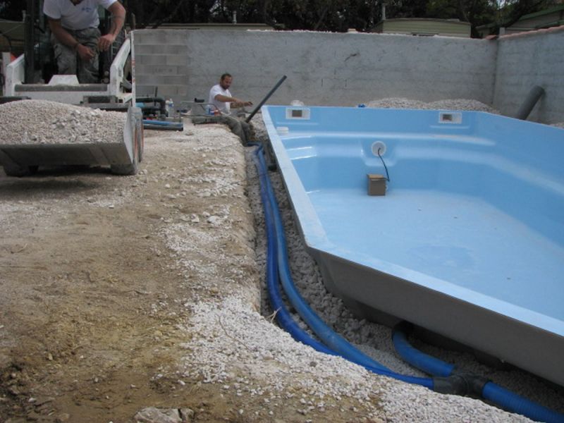 Raccordement hydraulique sur une piscine coque