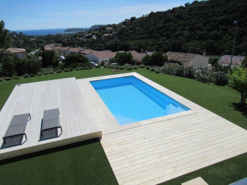 piscine avec terrasse amovible en bois