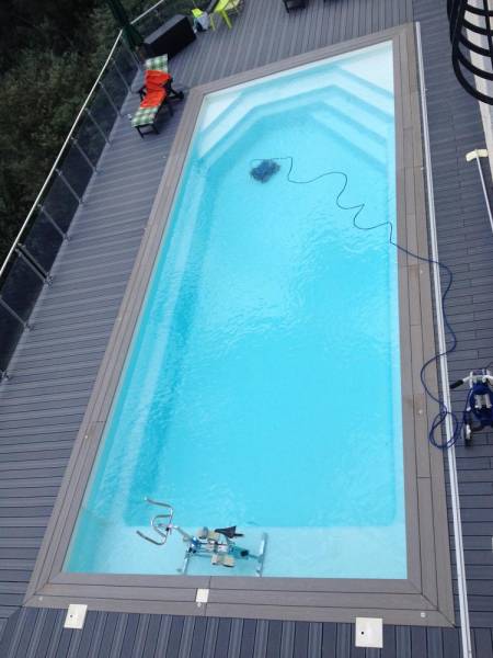 CELESTINE 10 Piscine coque polyester à fond plat Saint Zacharie