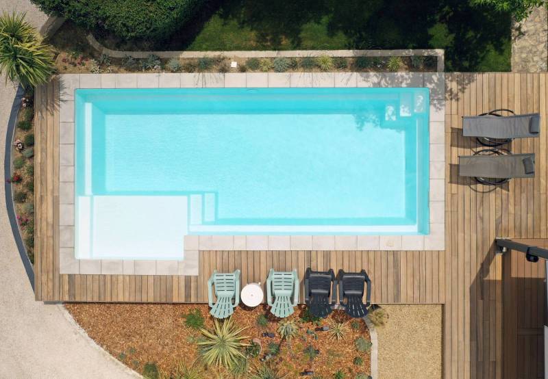 LARIMAR 8.40 PISCINE COQUE POLYESTER