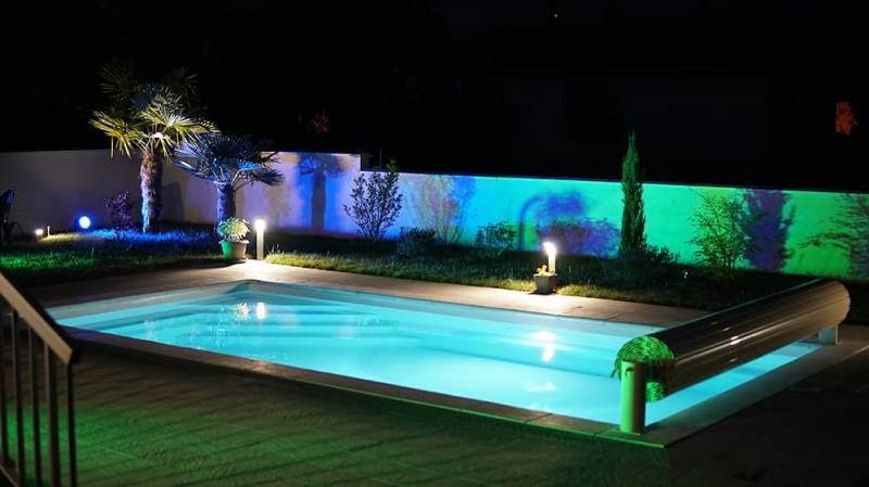 éclairage de piscine 6x3 avec volet de sécurité