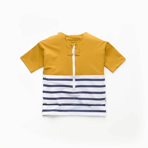 TEE-SHIRT ANTI-UV MANCHES COURTES 2.3.4 ANS coloris rose-rouge-jaune