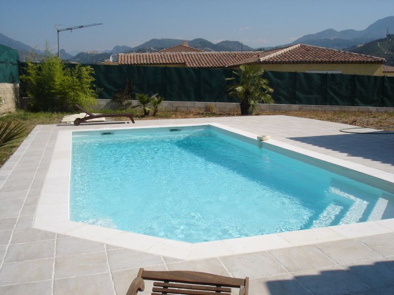 PISCINE COQUE FOND INCLINE 9M