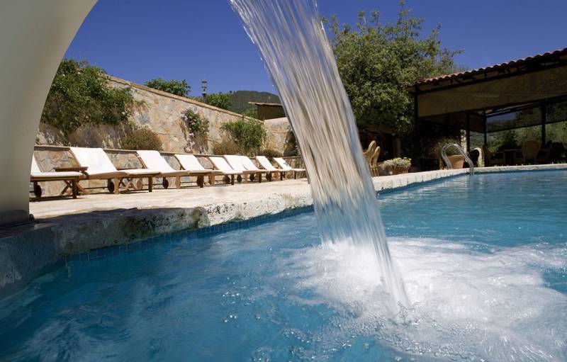 Piscine et environnement : comment faire des économies d’eau ?